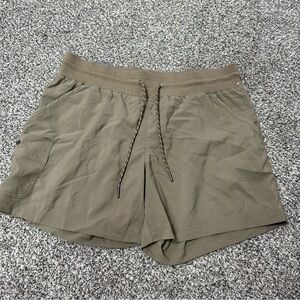 Columbia Sportswear Women's Brown Hiking Cargo Shorts Size XL Drawstring Waist